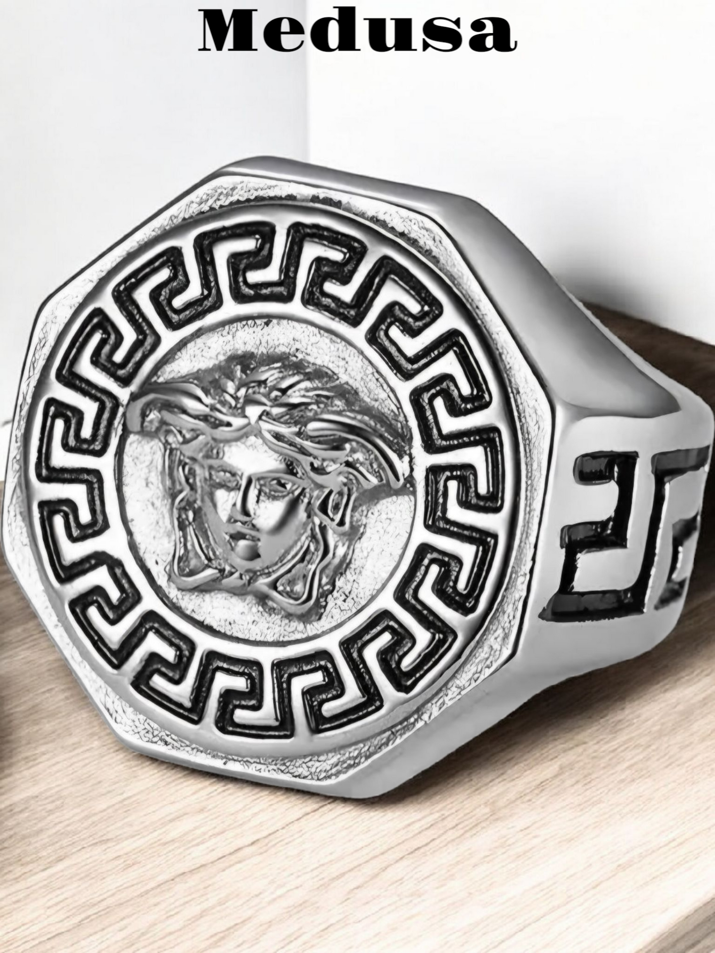 Medusa Ring